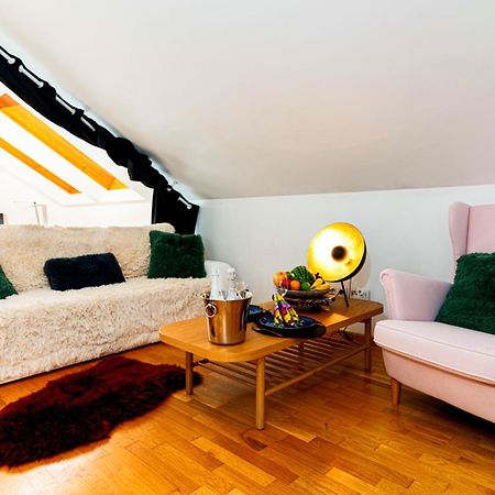 Golden River Apartment Prague Exterior photo